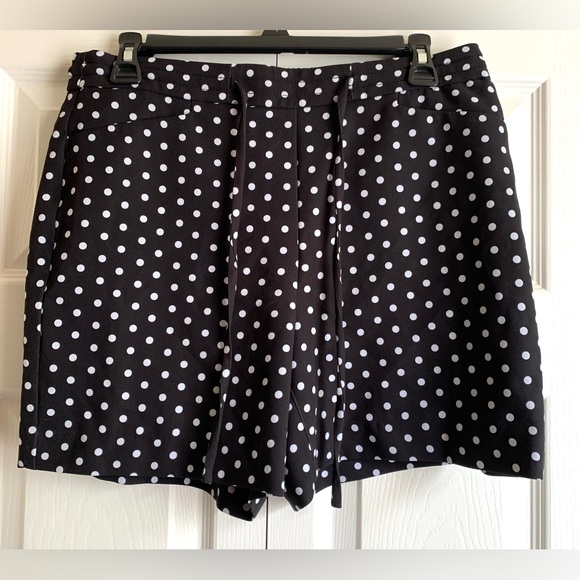 INC Polka Dot Shorts - Picture 4 of 4